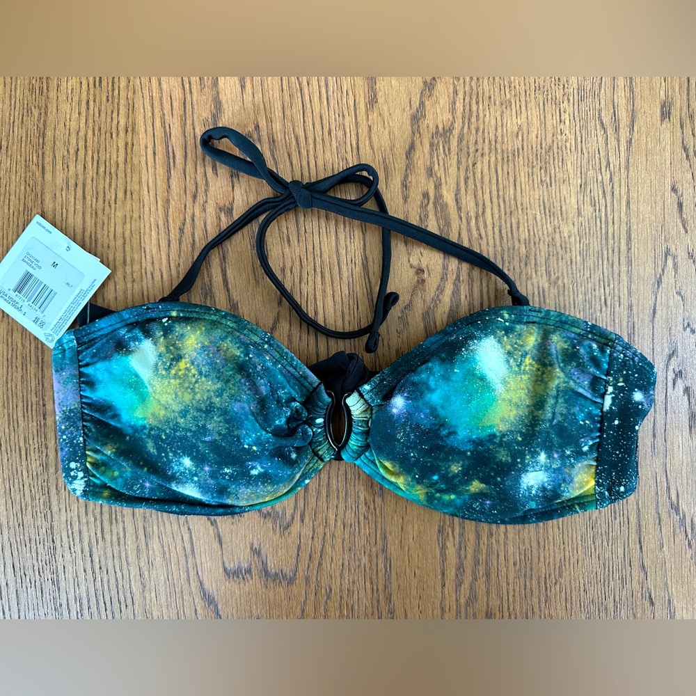 VOLCOM Stone Void bikini top - Size M - NWT